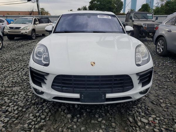2015 PORSCHE MACAN — DIRF