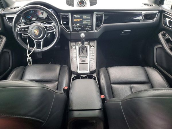 2015 PORSCHE MACAN — CKPT