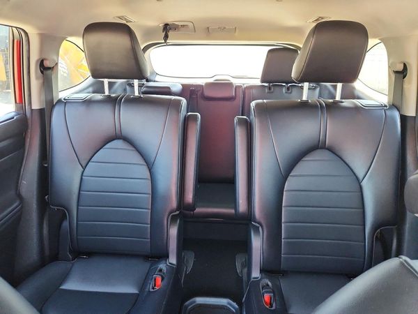 2022 TOYOTA HIGHLANDER XLE — SUVN