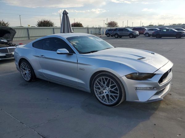 2019 FORD MUSTANG GT Coupe — Passenger 3/4