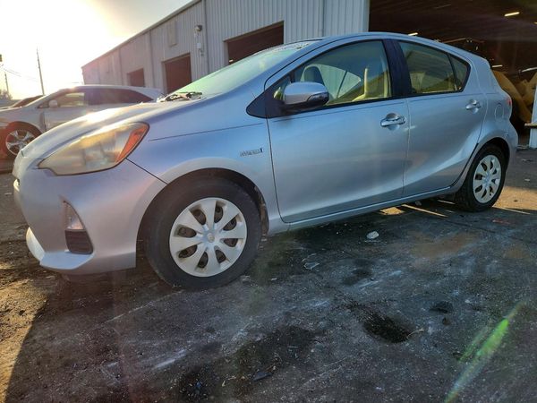 2012 TOYOTA PRIUS C ON — DSFA — Front 3/4