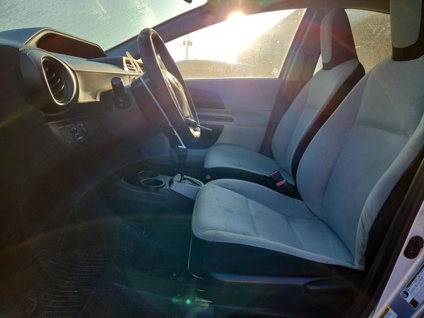 2012 TOYOTA PRIUS C ON — DENT