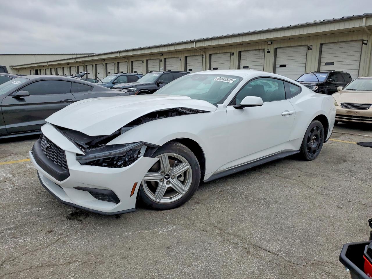 2026 FORD MUSTANG I4 — Front 3/4