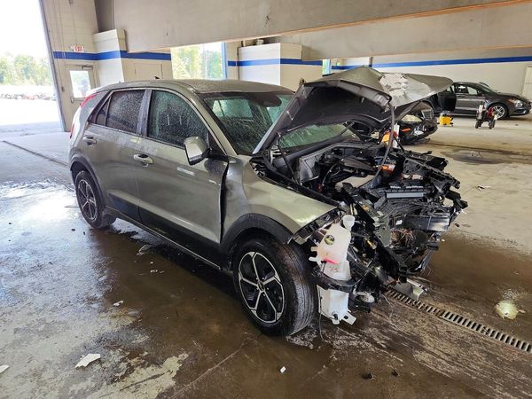 2026 KIA NIRO LX — Passenger 3/4