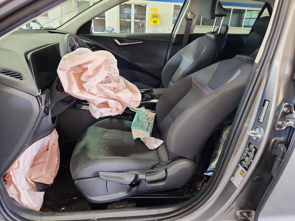 2026 KIA NIRO LX — DENT