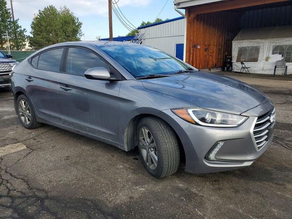 2018 HYUNDAI ELANTRA — Passenger 3/4