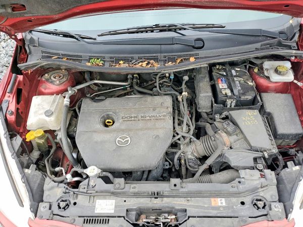 2014 MAZDA 5 Sport/GX — Engine bay