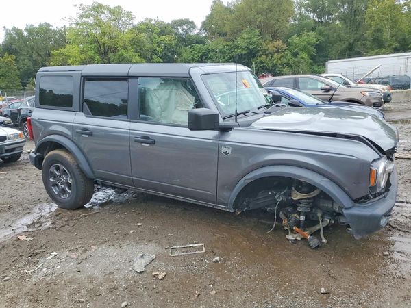 2026 FORD BRONCO Big Bend — Passenger 3/4