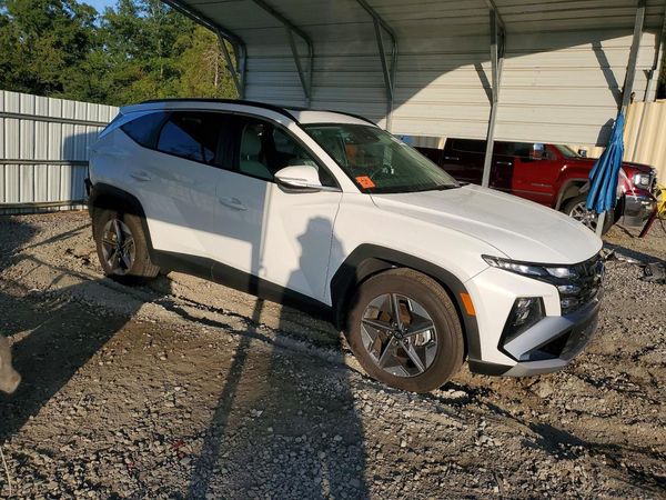 2026 HYUNDAI TUCSON SEL Convenience — Passenger 3/4