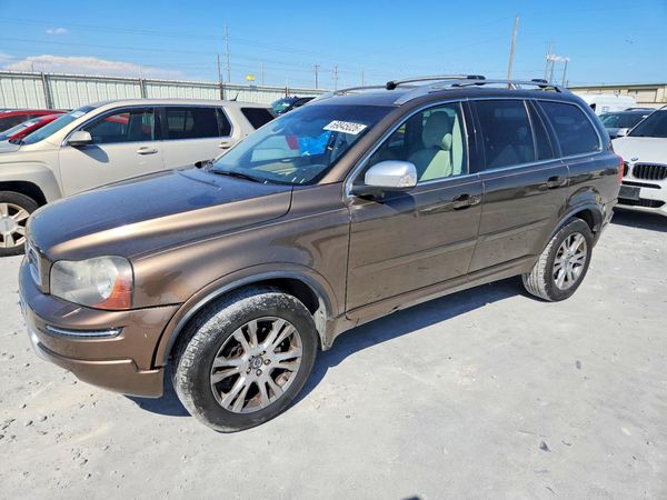 2013 VOLVO XC90 — DSFA — Front 3/4