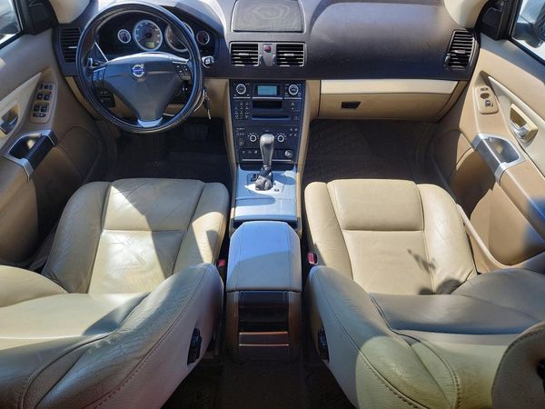 2013 VOLVO XC90 — CKPT