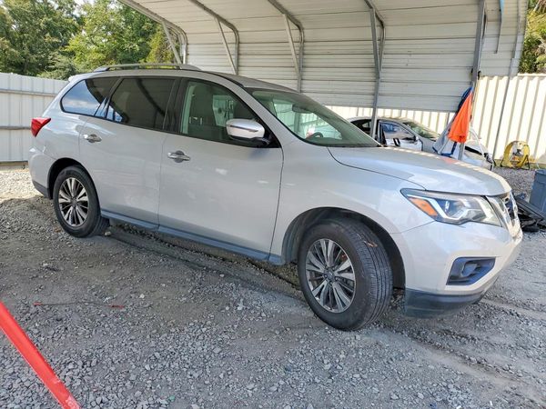 2018 NISSAN PATHFINDER — Passenger 3/4