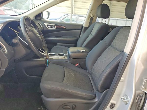 2018 NISSAN PATHFINDER — DENT