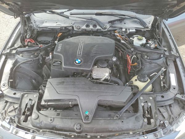 2014 BMW 3 SERIES — Engine bay