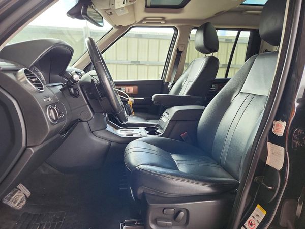 2016 LAND ROVER LR4 HSE — DENT