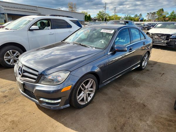 2014 MERCEDES-BENZ C — DSFA — Front 3/4