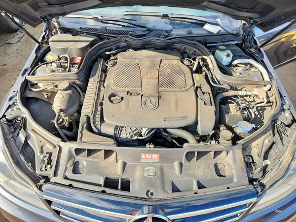 2014 MERCEDES-BENZ C C300 4 MATIC — Engine bay