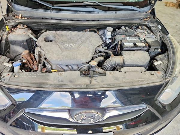 2012 HYUNDAI ACCENT GL (Middle-low grade) — Engine bay