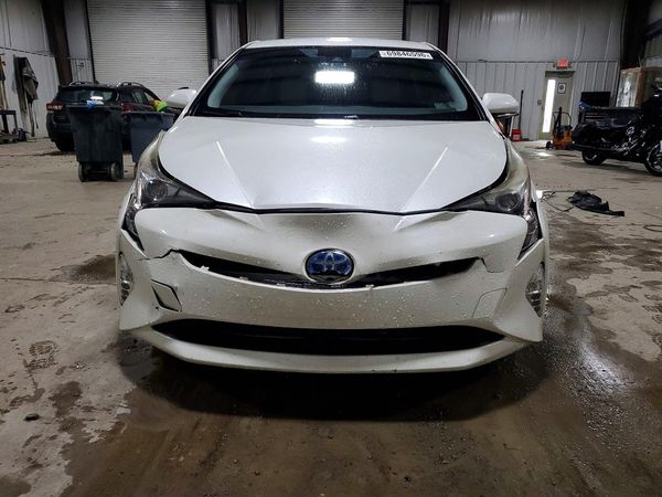 2016 TOYOTA PRIUS — DIRF