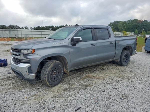 2019 CHEVROLET SILVERADO LT — Front 3/4