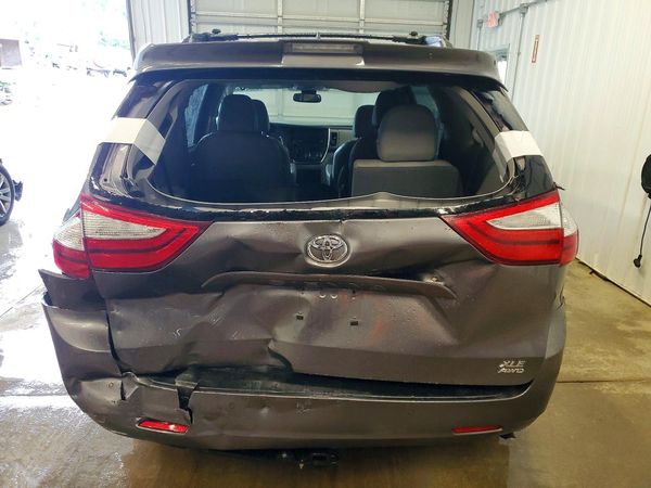 2019 TOYOTA SIENNA — DIRR