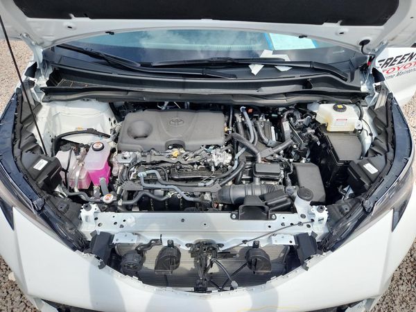 2026 TOYOTA SIENNA LE — Engine bay