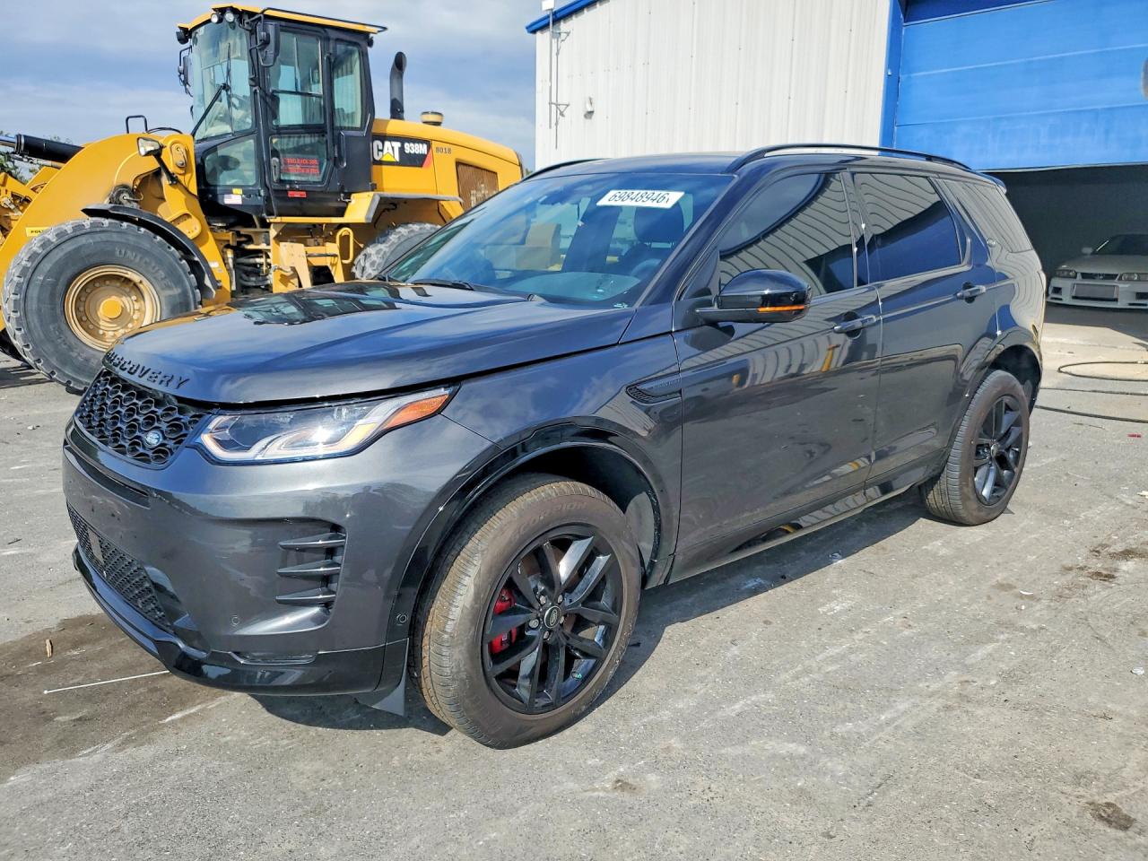 2024 LAND ROVER DISCOVERY SPORT Dynamic SE — Front 3/4