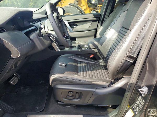 2024 LAND ROVER DISCOVERY SPORT Dynamic SE — DENT