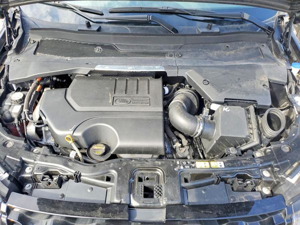 2024 LAND ROVER DISCOVERY SPORT Dynamic SE — Engine bay