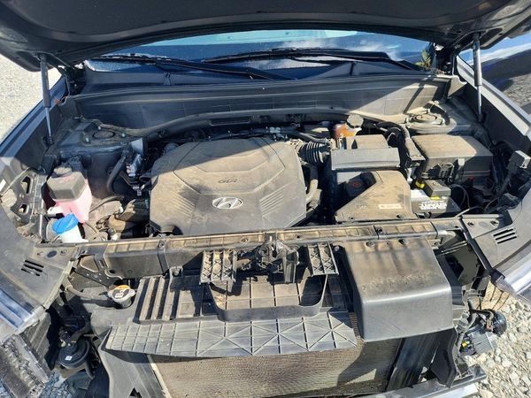 2021 HYUNDAI PALISADE Limited — Engine bay