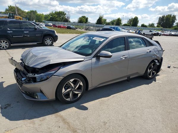 2022 HYUNDAI ELANTRA