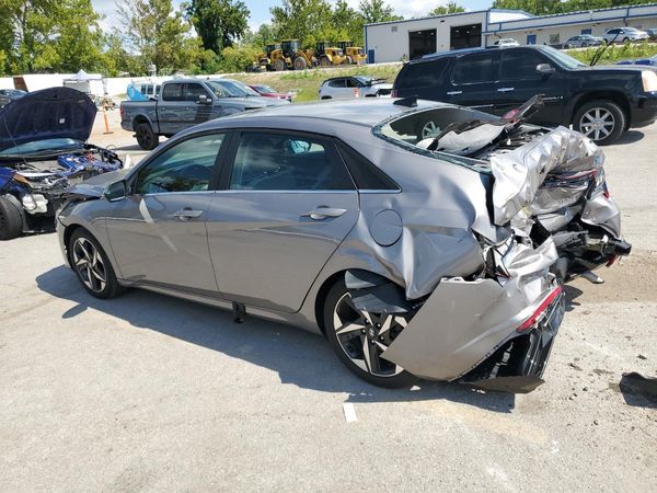 2022 HYUNDAI ELANTRA