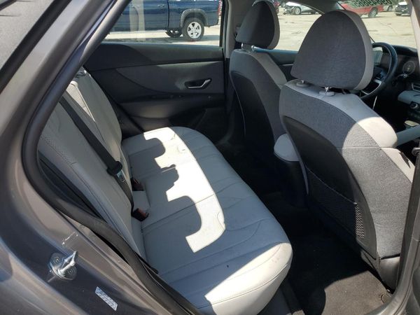 2022 HYUNDAI ELANTRA