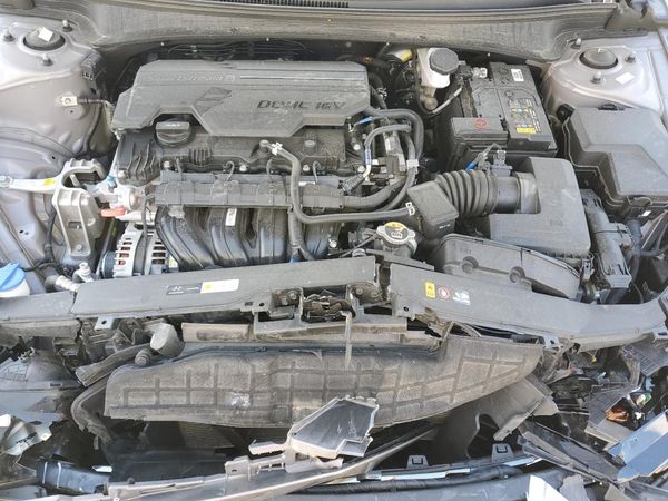2022 HYUNDAI ELANTRA