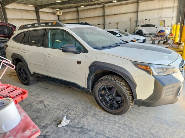 2022 SUBARU OUTBACK WILDERNESS — Passenger 3/4