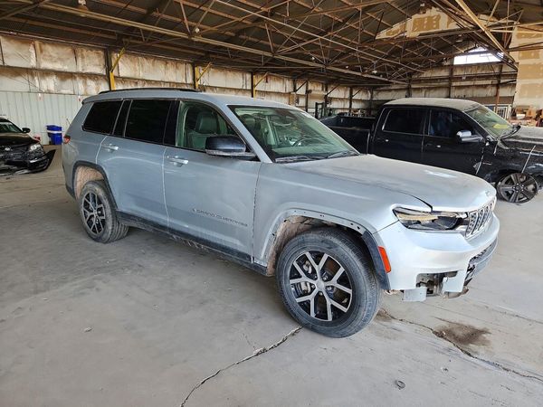 2023 JEEP CHEROKEE Limited — Passenger 3/4