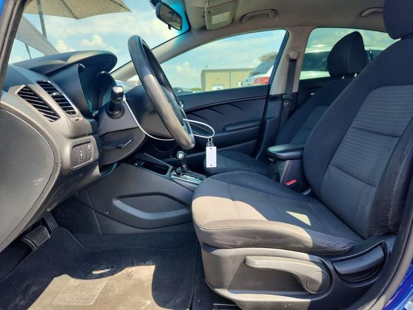 2017 KIA FORTE LX Popular, S — DENT