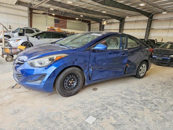 2016 HYUNDAI ELANTRA — Front 3/4