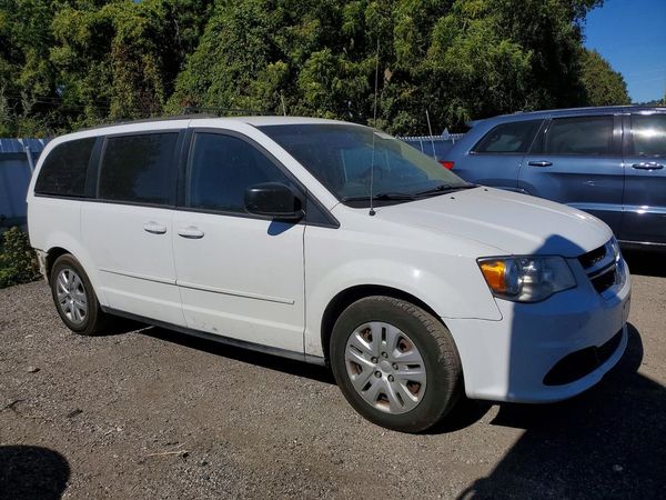 2017 DODGE GRAND CARAVAN SE, SXT, Express — Passenger 3/4