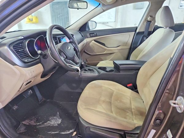 2013 KIA OPTIMA LX — DENT