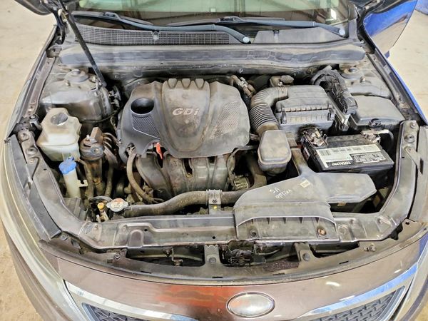 2013 KIA OPTIMA LX — Engine bay