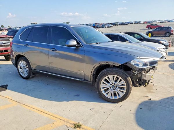 2016 BMW X5 — Passenger 3/4