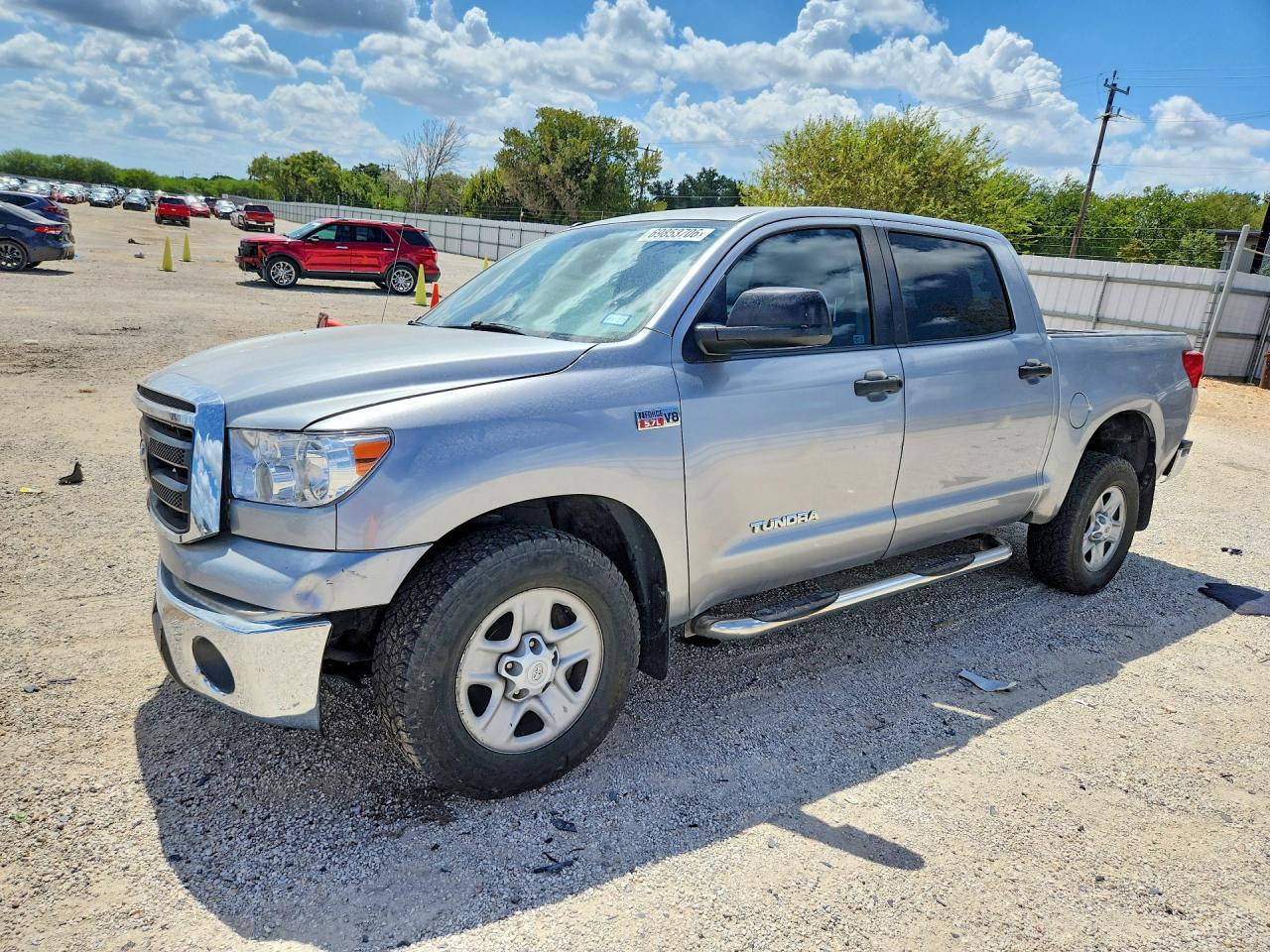 2013 TOYOTA TUNDRA SR5 — Front 3/4