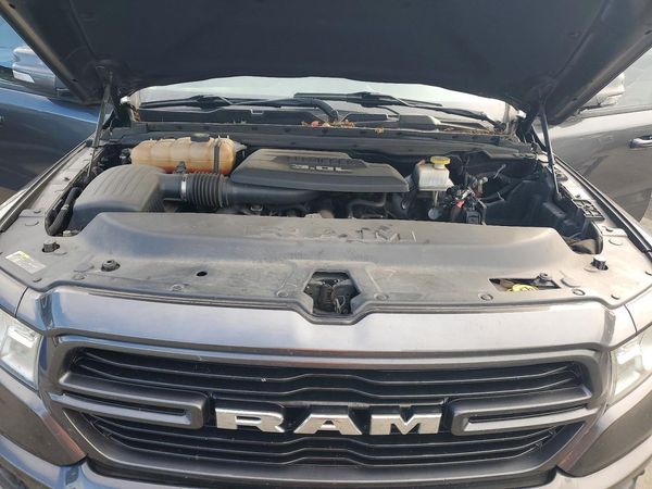 2020 RAM 1500 Big Horn, Lonestar — Engine bay