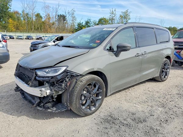 2021 CHRYSLER PACIFICA — DSFA — Front 3/4