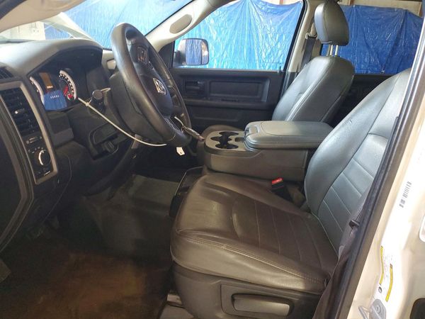 2015 RAM 2500 ST — DENT