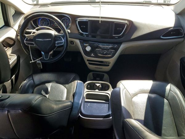 2019 CHRYSLER PACIFICA — CKPT