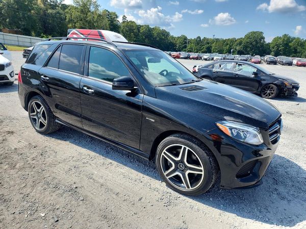 2017 MERCEDES-BENZ GLE AMG GLE43 — Passenger 3/4