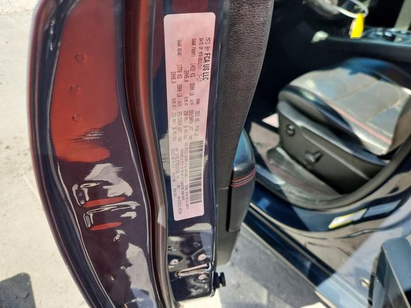 2017 DODGE DURANGO — VINS