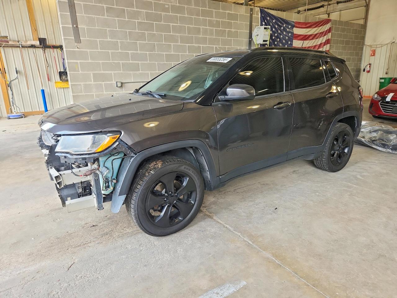 2018 JEEP COMPASS — Front 3/4
